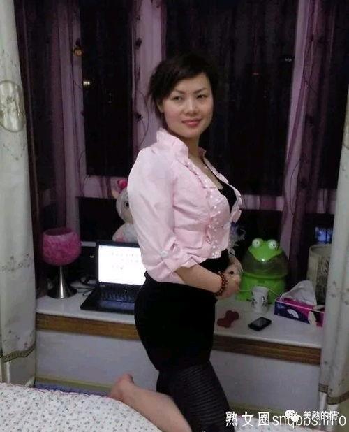 國產熟婦自拍,展現歲月沉淀下的獨特魅力